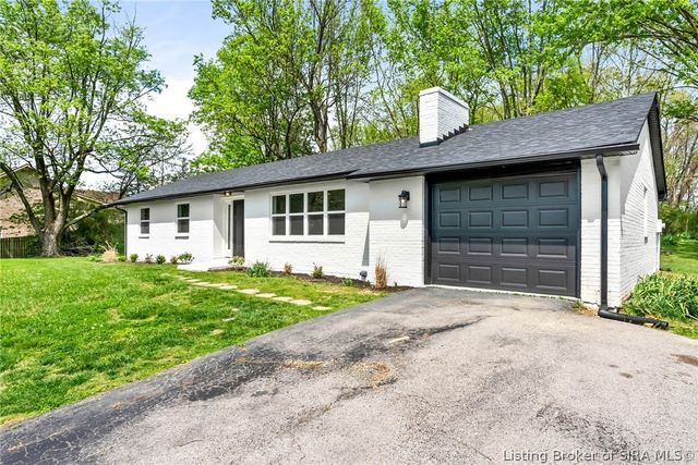 2260 Lone Acres Drive NE, New Salisbury, IN 47161