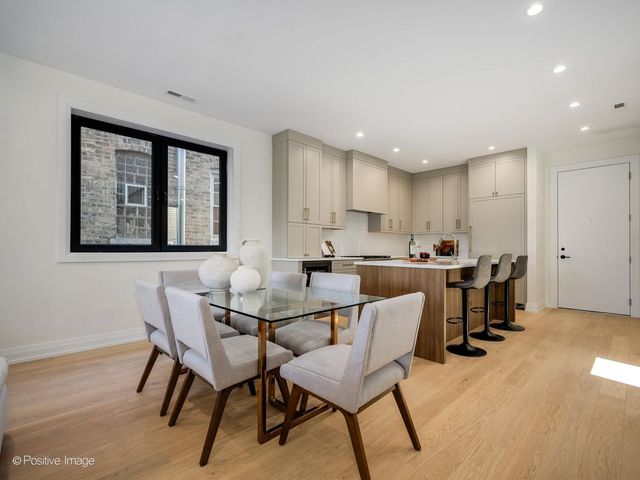 1821 N Kimball Avenue 2F, Chicago, IL 60647