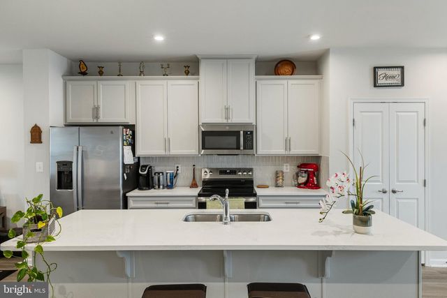 9360 TANFIELD DR, Fredericksburg, VA 22408