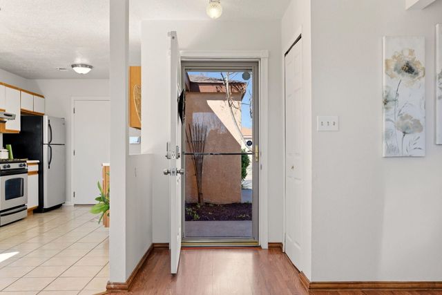 732 Rebecca Loop NE, Rio Rancho, NM 87144