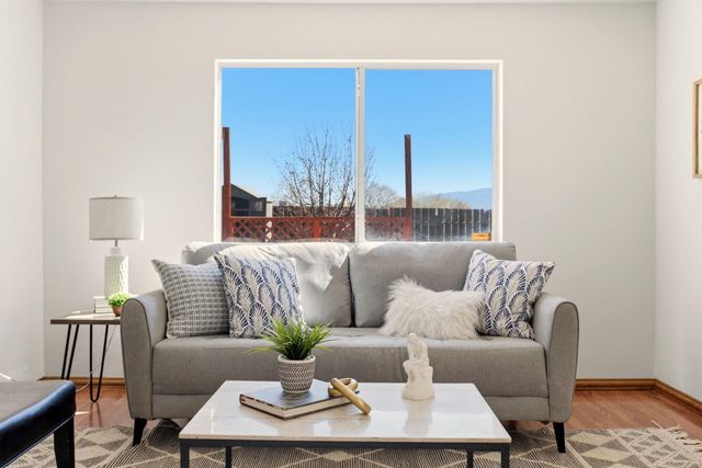 732 Rebecca Loop NE, Rio Rancho, NM 87144