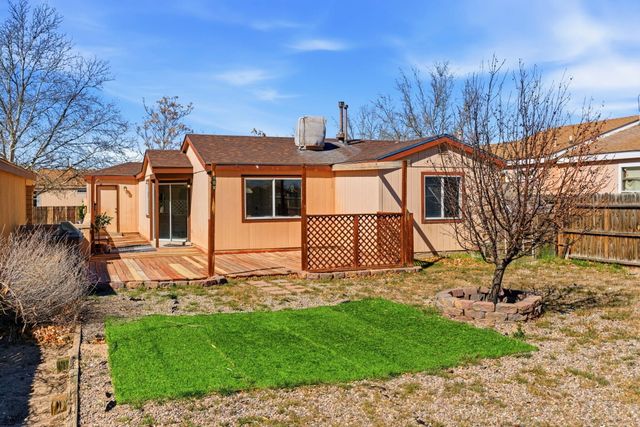 732 Rebecca Loop NE, Rio Rancho, NM 87144