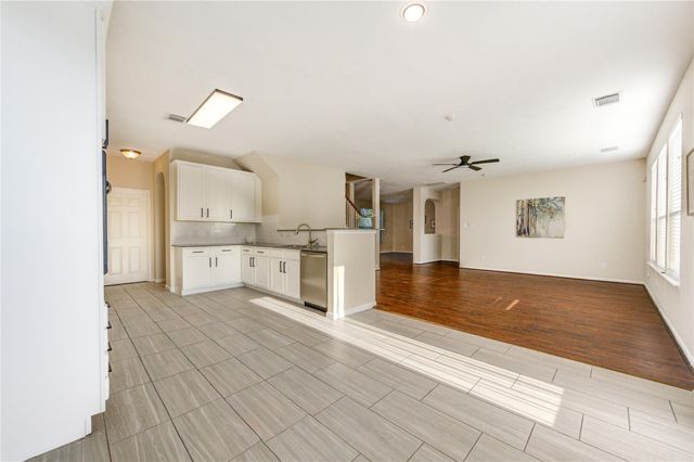 3106 Richland Spring Lane, Sugar Land, TX 77479