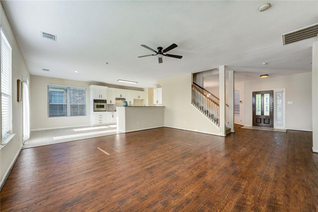 3106 Richland Spring Lane, Sugar Land, TX 77479