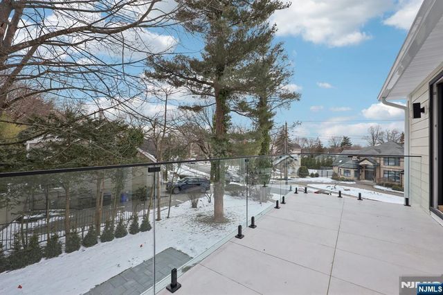 25 Macarthur Avenue, Closter, NJ 07624