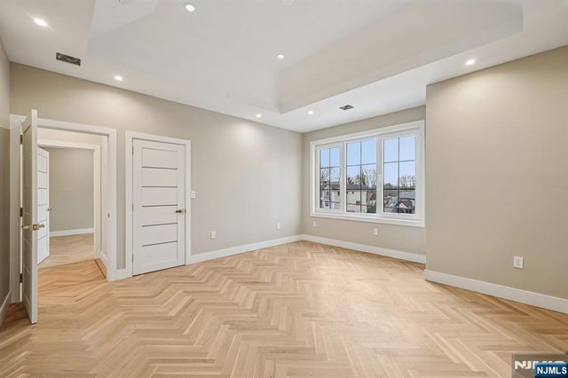 25 Macarthur Avenue, Closter, NJ 07624