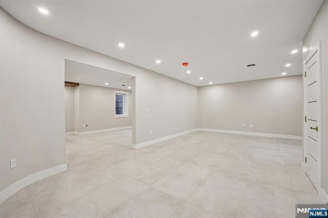 25 Macarthur Avenue, Closter, NJ 07624