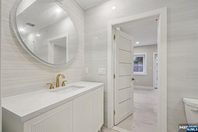 25 Macarthur Avenue, Closter, NJ 07624