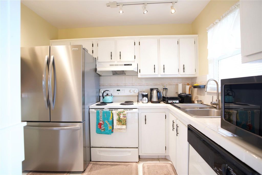 6670 Royal Palm Blvd 308k, Margate, FL 33063