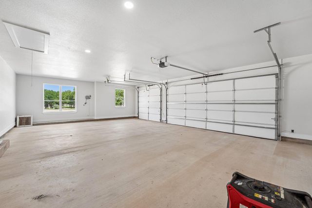 1284 Ambrose DR, Salado, TX 76571