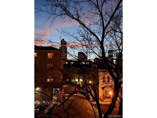 1700 N Emerson St 302, Denver, CO 80218