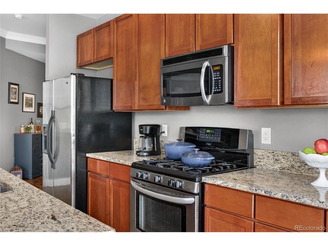 1700 N Emerson St 302, Denver, CO 80218