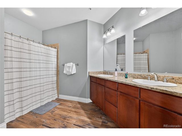 1700 N Emerson St 302, Denver, CO 80218