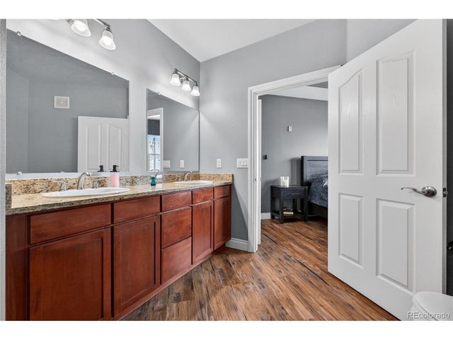 1700 N Emerson St 302, Denver, CO 80218