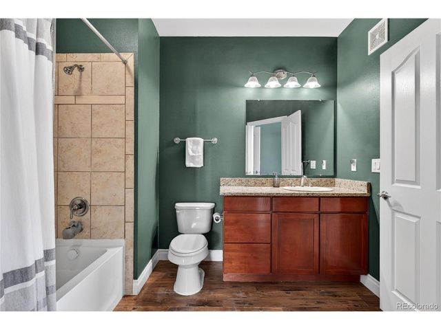 1700 N Emerson St 302, Denver, CO 80218