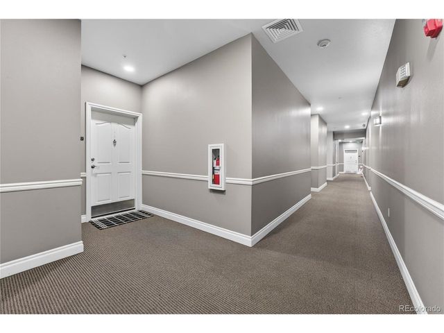 1700 N Emerson St 302, Denver, CO 80218