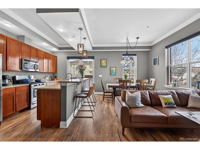 1700 N Emerson St 302, Denver, CO 80218