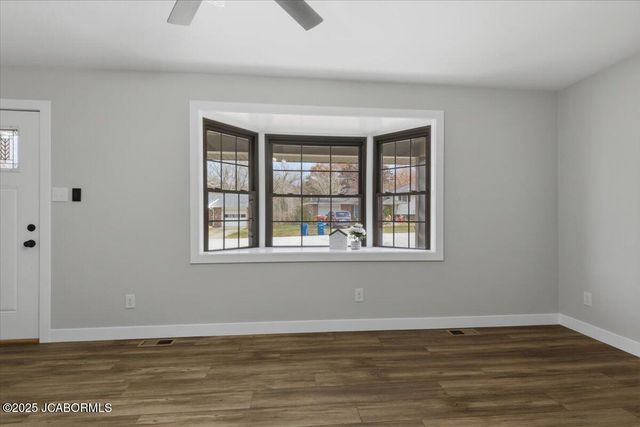 621 BELMONT STREET, Jefferson City, MO 65109