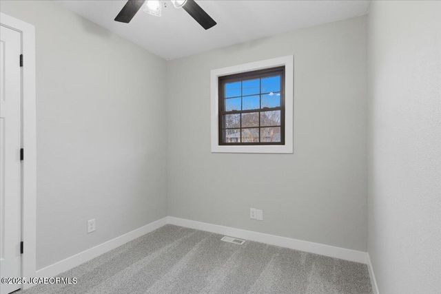 621 BELMONT STREET, Jefferson City, MO 65109