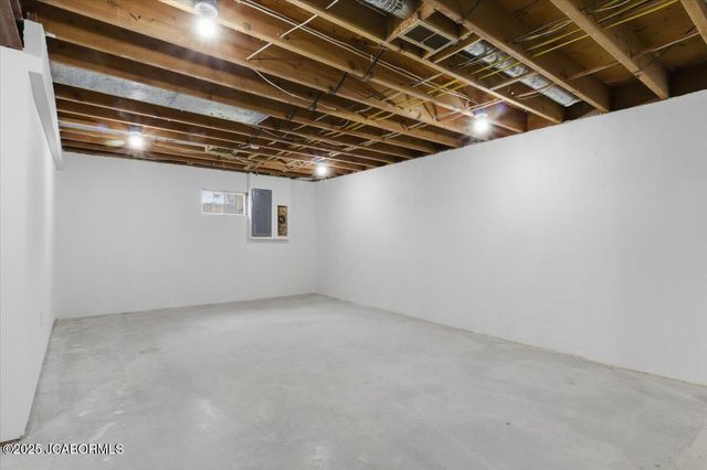 621 BELMONT STREET, Jefferson City, MO 65109