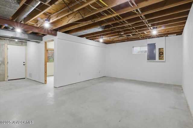 621 BELMONT STREET, Jefferson City, MO 65109