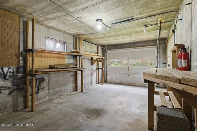 621 BELMONT STREET, Jefferson City, MO 65109