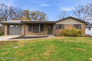 621 BELMONT STREET, Jefferson City, MO 65109