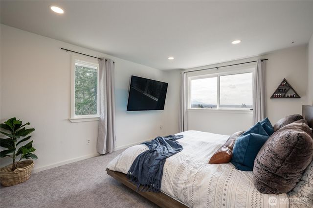 2433 Crestline Street, Ferndale, WA 98248