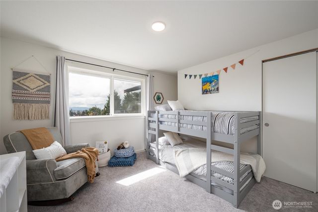 2433 Crestline Street, Ferndale, WA 98248