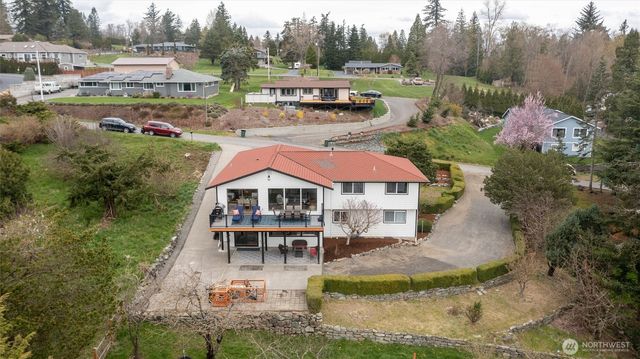 2433 Crestline Street, Ferndale, WA 98248