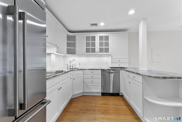 249 Main Street 1, Fairfield, CT 06890