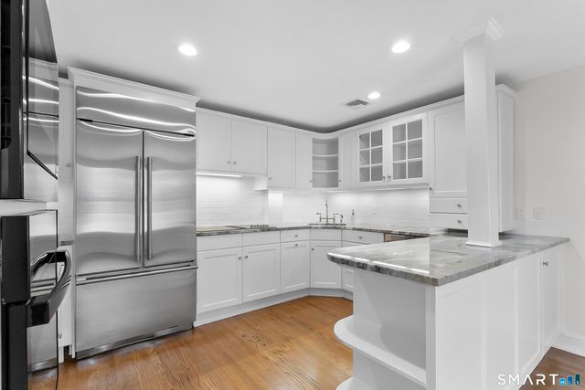 249 Main Street 1, Fairfield, CT 06890