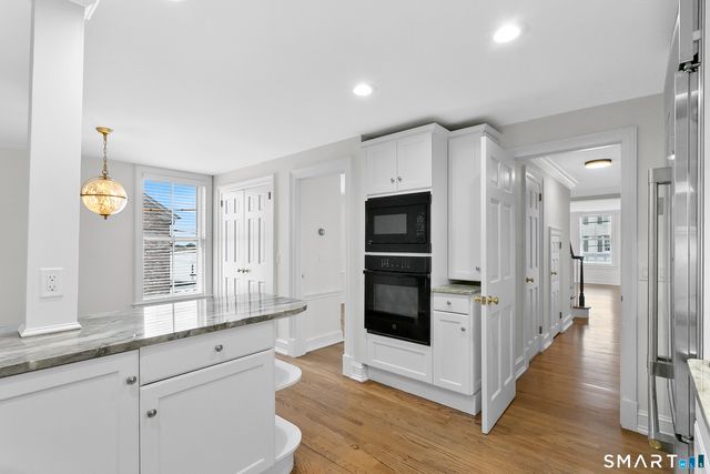 249 Main Street 1, Fairfield, CT 06890