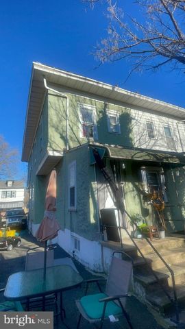 119 WAYNE AVE, Trenton, NJ 08618