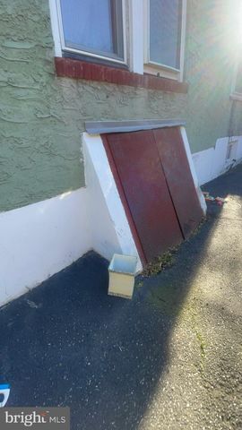 119 WAYNE AVE, Trenton, NJ 08618