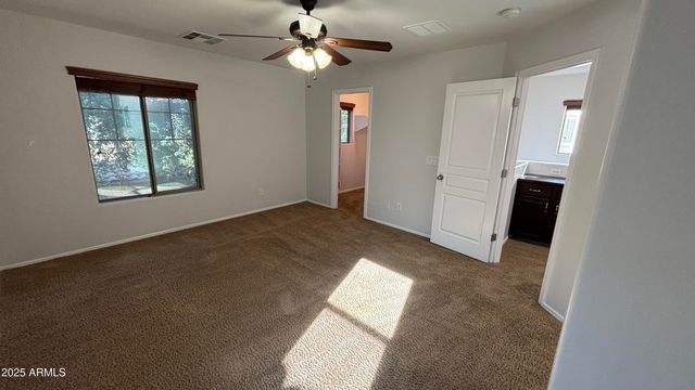 3805 E SANTA FE Lane, Gilbert, AZ 85297