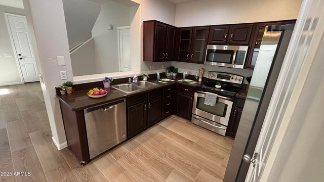 3805 E SANTA FE Lane, Gilbert, AZ 85297