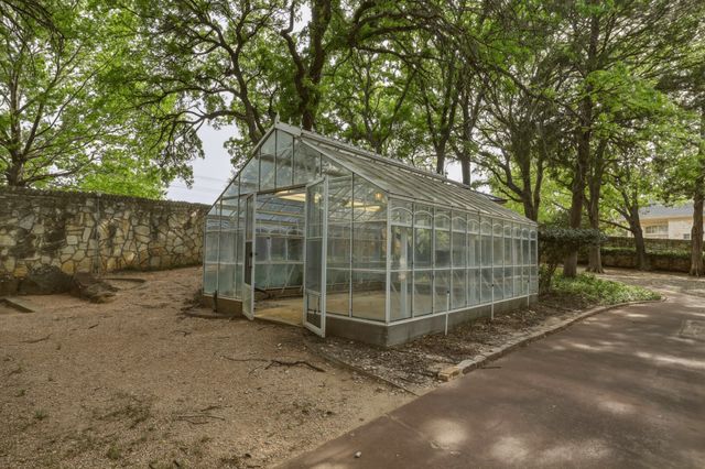 2607 Hemingway Drive, Arlington, TX 76006