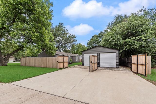 313 Grace Lane, Terrell, TX 75160