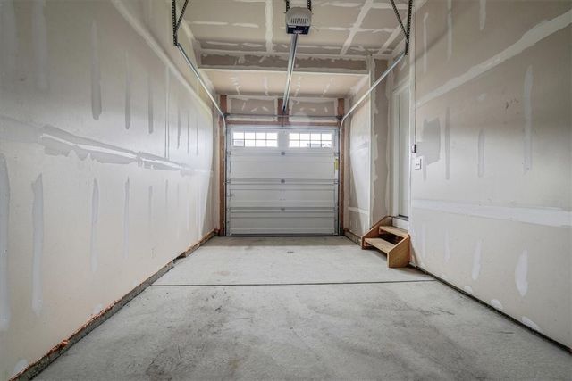 2058 Cade Dr, Potter Twp, PA 15061