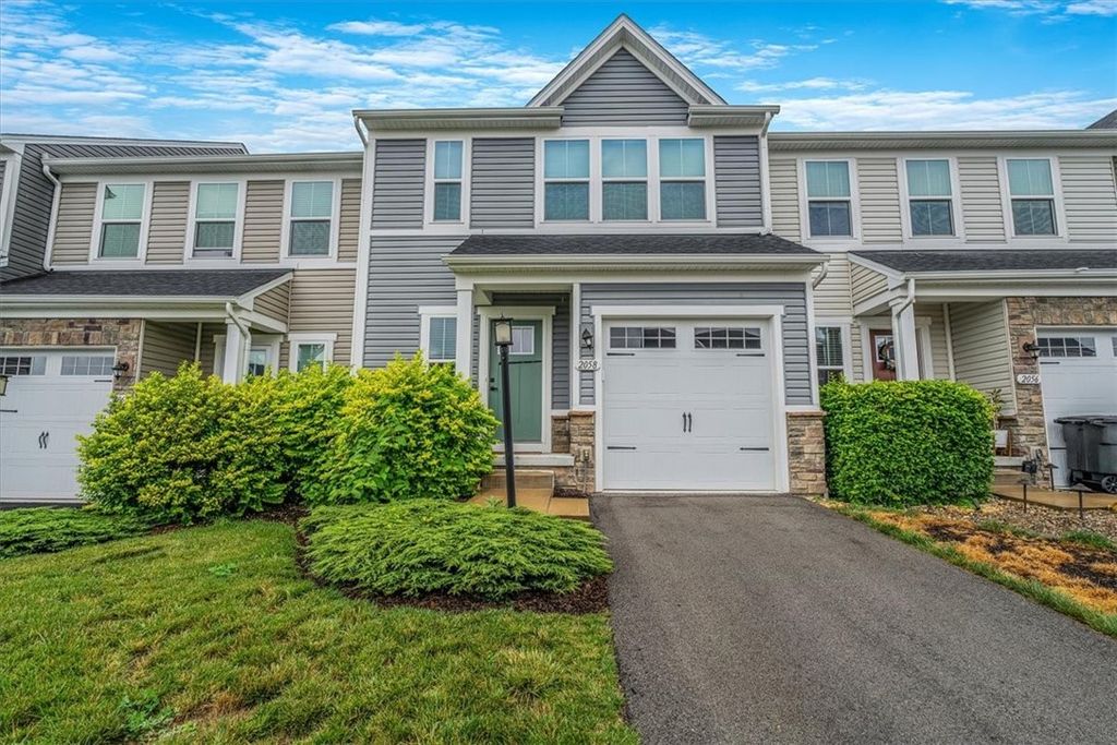 2058 Cade Dr, Potter Twp, PA 15061