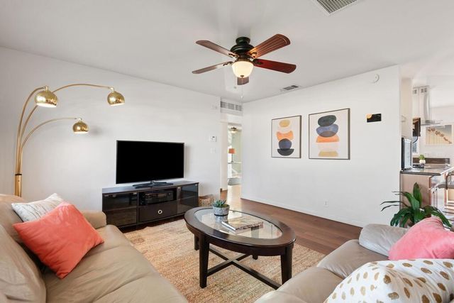 3735 E Camino San Simeon, Palm Springs, CA 92264