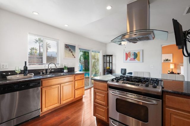 3735 E Camino San Simeon, Palm Springs, CA 92264