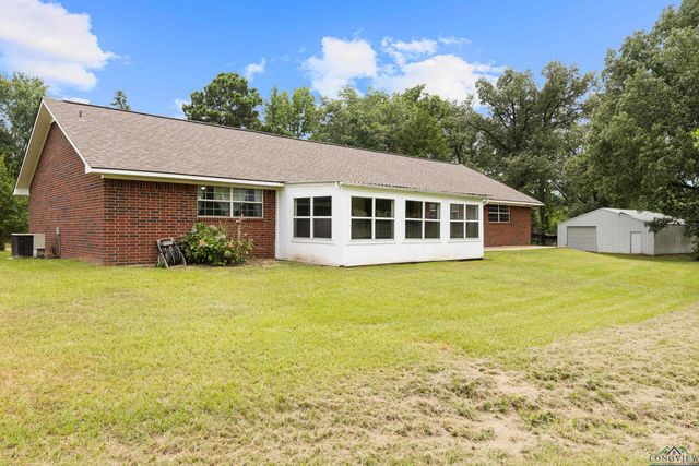 4898 W CR 4132, Henderson, TX 75652