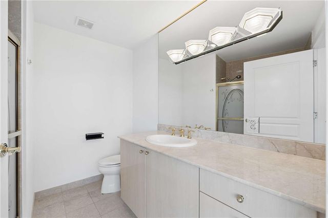 700 Park Regency Place NE 2104, Atlanta, GA 30326