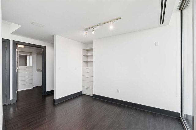 700 Park Regency Place NE 2104, Atlanta, GA 30326