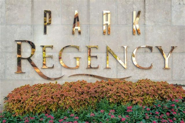 700 Park Regency Place NE 2104, Atlanta, GA 30326