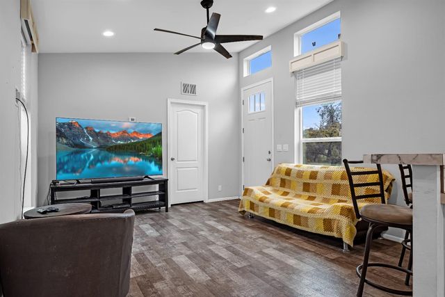 9 Raggio Rd, Jackson, CA 95642