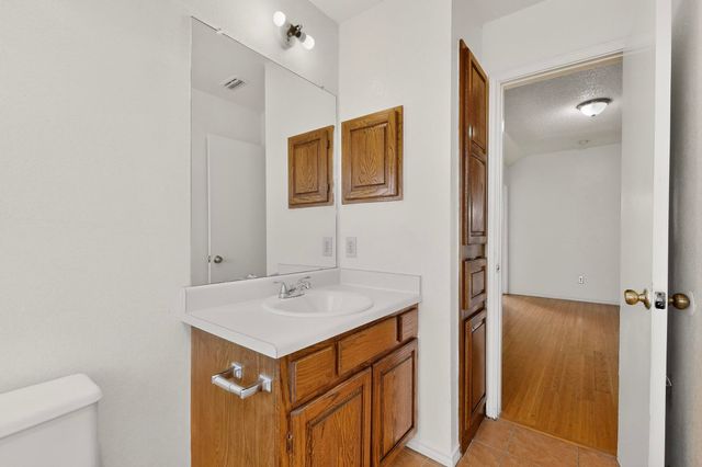 710 Snapdragon Trail, Mesquite, TX 75149