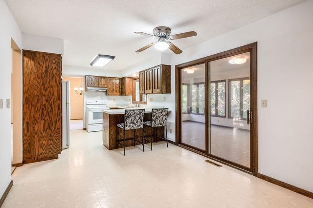 7585 Lanewood Lane N, Maple Grove, MN 55311